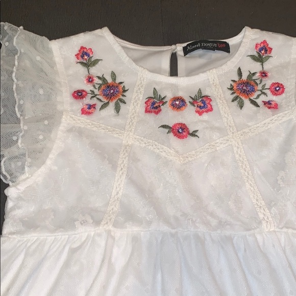 New- Lace polka dot shirt - Picture 2 of 3